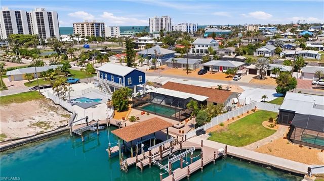 120 Albatross ST, Fort Myers Beach, FL 33931