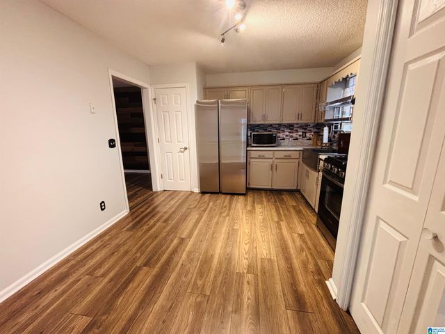 700 TIMBER WAY, Weaver, AL 36277