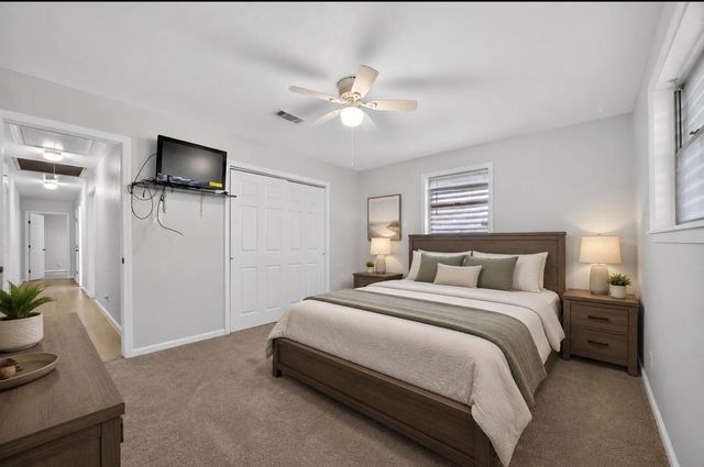 22 Willow Lane, Galveston, TX 77551