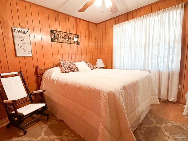 2845 Pine Forest Rd, Cantonment, FL 32533