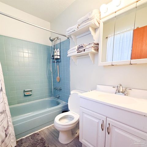 2845 Pine Forest Rd, Cantonment, FL 32533