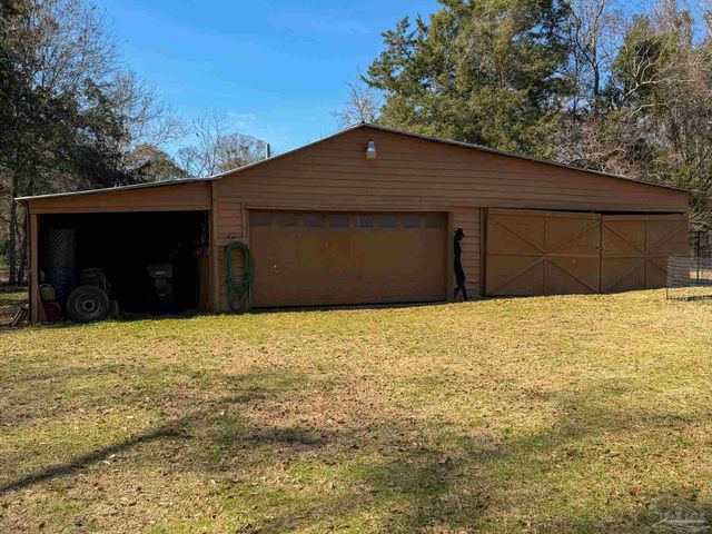 2845 Pine Forest Rd, Cantonment, FL 32533