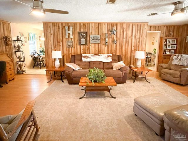 2845 Pine Forest Rd, Cantonment, FL 32533