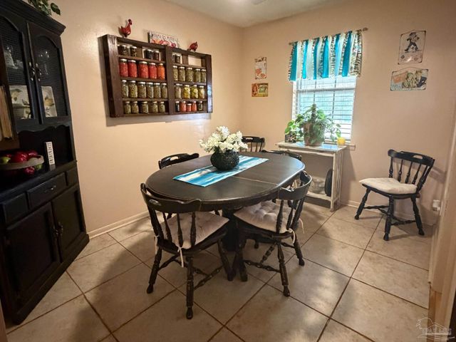 2845 Pine Forest Rd, Cantonment, FL 32533