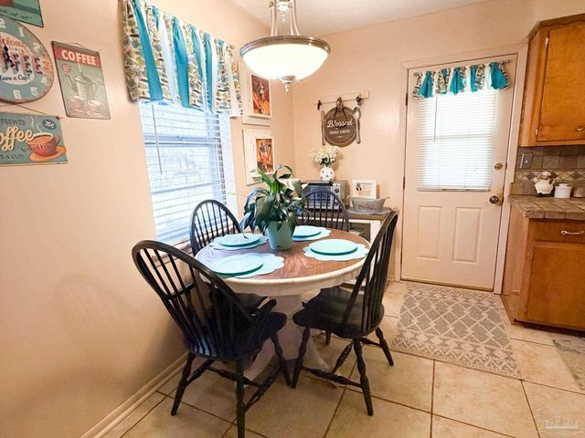 2845 Pine Forest Rd, Cantonment, FL 32533