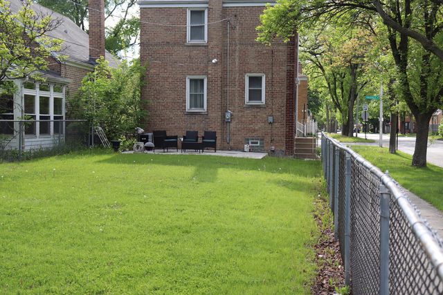 1859 N Nashville Avenue, Chicago, IL 60707