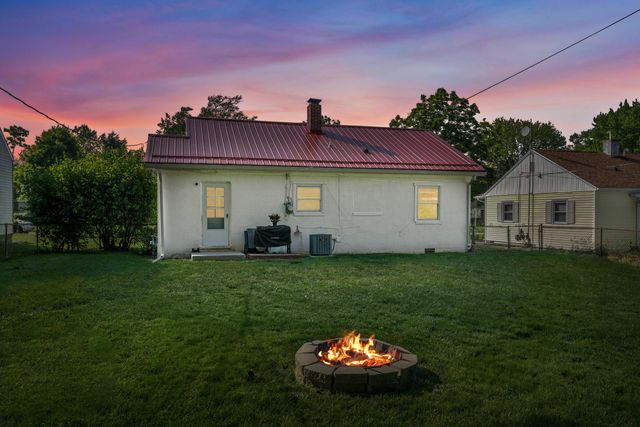 517 Albin Avenue, Washington Court House, OH 43160