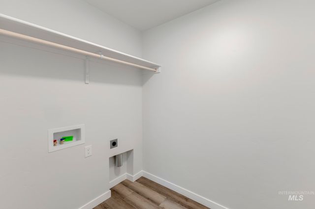 6699 W Fairy Falls Dr, Meridian, ID 83646