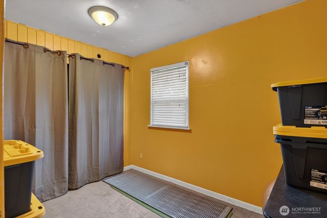 2417 Orleans St, Bellingham, WA 98228