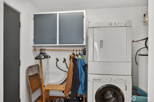 2417 Orleans St, Bellingham, WA 98228