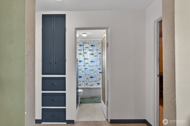 2417 Orleans St, Bellingham, WA 98228