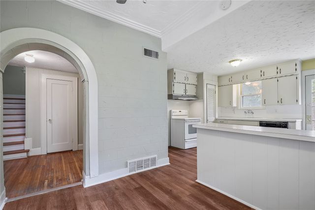 2625 S University Drive, Fort Worth, TX 76109