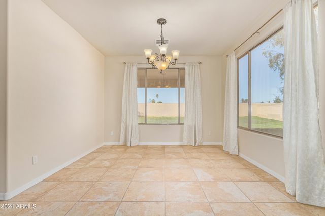 1870 E INDIGO Drive, Chandler, AZ 85286