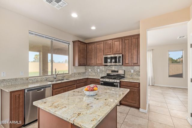 1870 E INDIGO Drive, Chandler, AZ 85286
