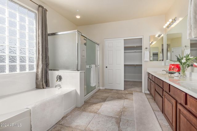 1870 E INDIGO Drive, Chandler, AZ 85286