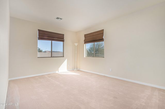 1870 E INDIGO Drive, Chandler, AZ 85286