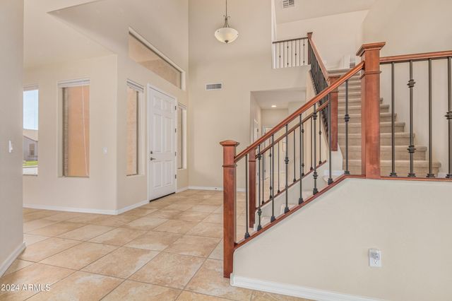 1870 E INDIGO Drive, Chandler, AZ 85286