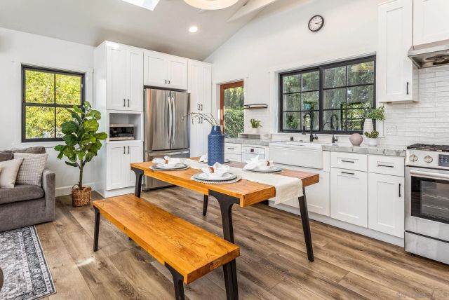 2335 Ivy Rd, Oceanside, CA 92054