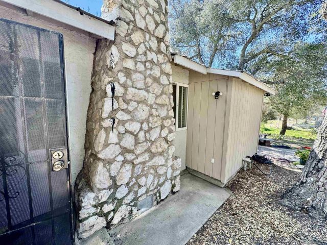 2550 Live Oak Trl, Boulevard, CA 91905