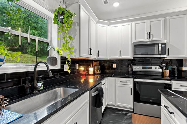 475 McCord Hollow Rd, Hohenwald, TN 38462