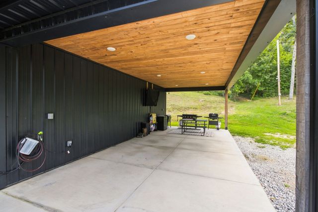 475 McCord Hollow Rd, Hohenwald, TN 38462