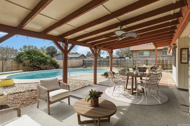 8314 Delphian Dr, Universal City, TX 78148