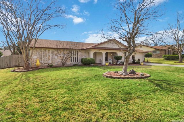 8314 Delphian Dr, Universal City, TX 78148