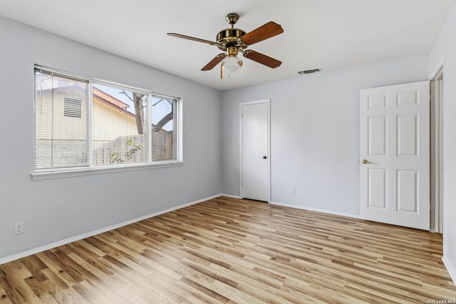 8314 Delphian Dr, Universal City, TX 78148