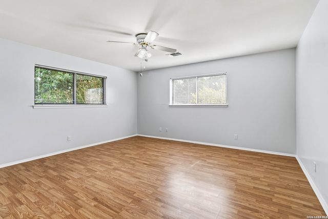 8314 Delphian Dr, Universal City, TX 78148