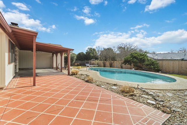 8314 Delphian Dr, Universal City, TX 78148