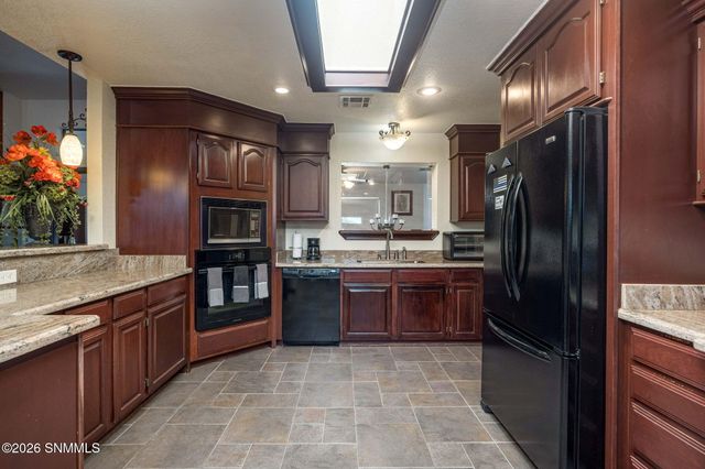 6125 N Jornada Road, Las Cruces, NM 88012