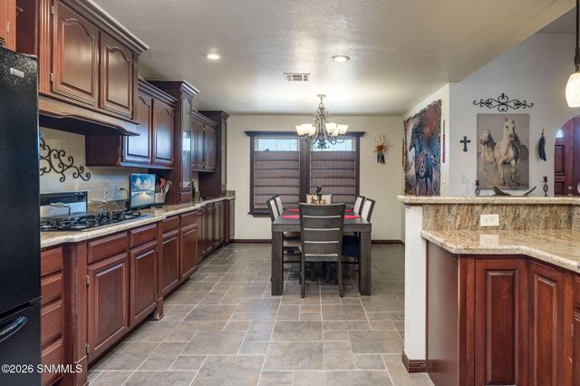 6125 N Jornada Road, Las Cruces, NM 88012