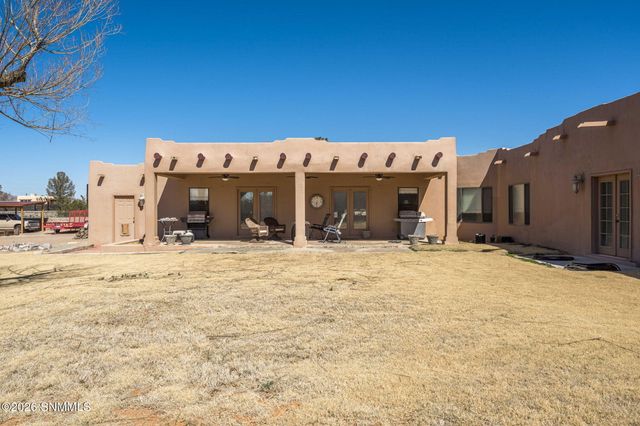6125 N Jornada Road, Las Cruces, NM 88012