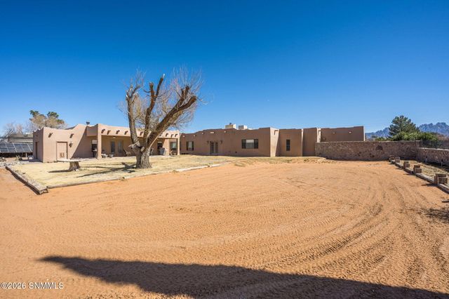 6125 N Jornada Road, Las Cruces, NM 88012