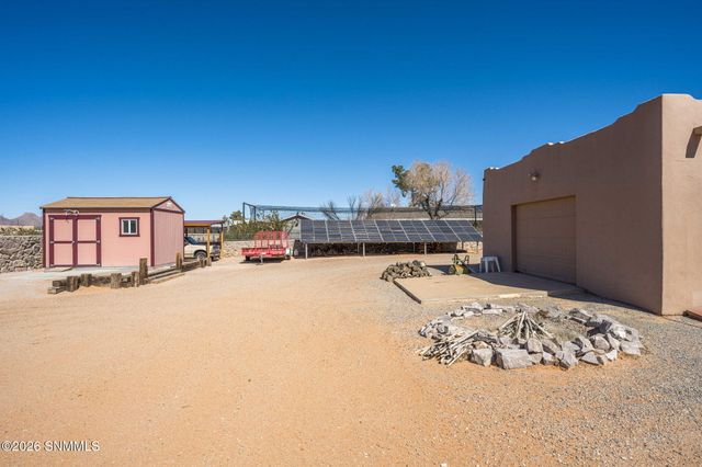 6125 N Jornada Road, Las Cruces, NM 88012