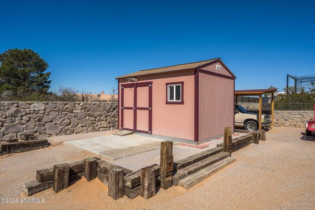 6125 N Jornada Road, Las Cruces, NM 88012