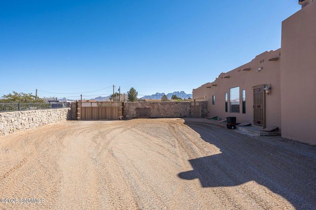 6125 N Jornada Road, Las Cruces, NM 88012