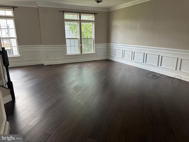 15 SWAN CT, Delran, NJ 08075