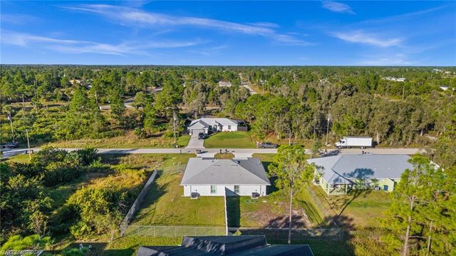 915-917 Graystone AVE, Lehigh Acres, FL 33974