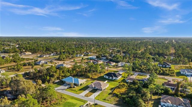 915-917 Graystone AVE, Lehigh Acres, FL 33974