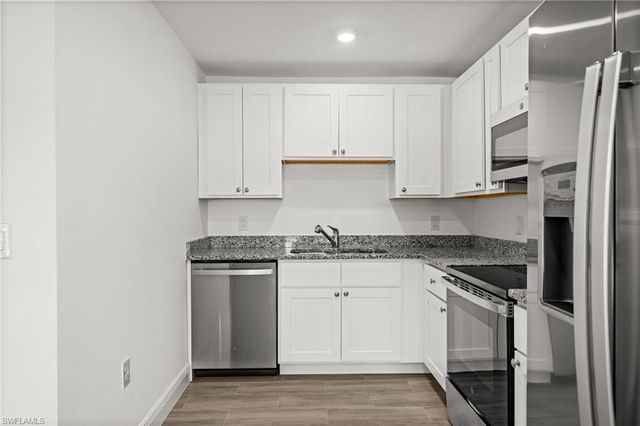 915-917 Graystone AVE, Lehigh Acres, FL 33974