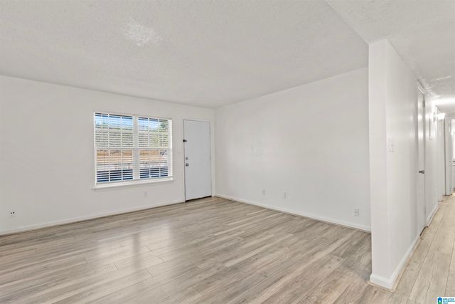 504 Patton Chapel Way Unit 504, Hoover, AL 35226