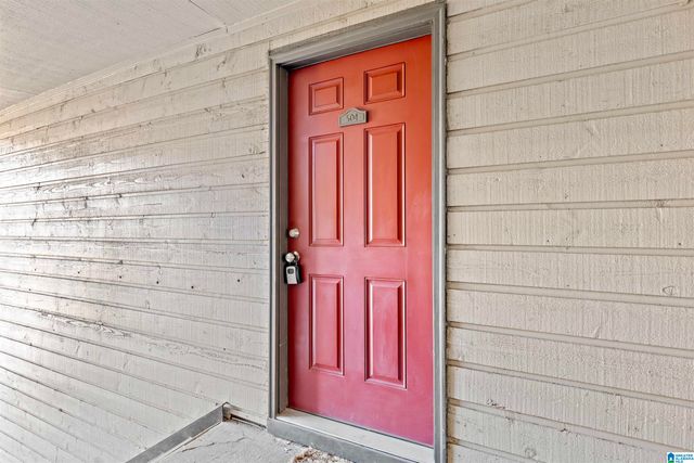 504 Patton Chapel Way Unit 504, Hoover, AL 35226