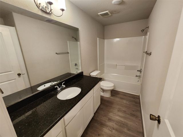 422 3rd Street, Rosenberg, TX 77471