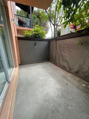 10832 SW 88th Street U13, Miami, FL 33176