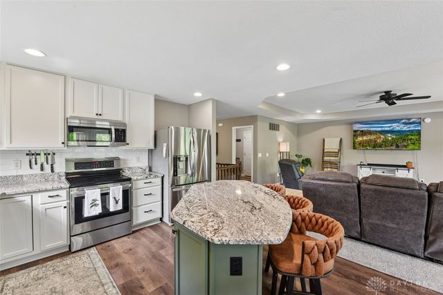4223 Hunting Hawk Drive, Turtlecreek Twp, OH 45036