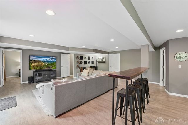 4223 Hunting Hawk Drive, Turtlecreek Twp, OH 45036