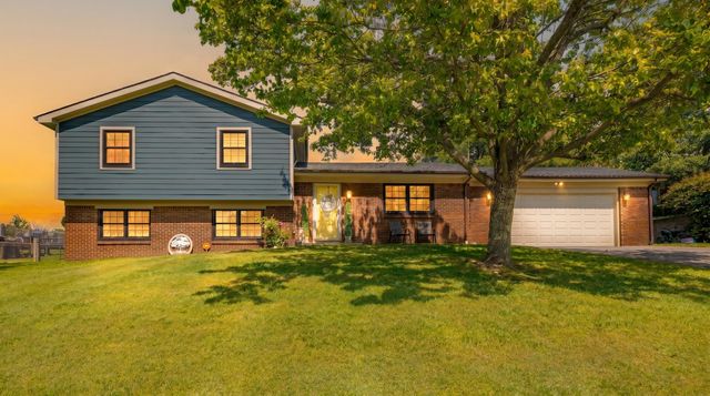 1025 Crestwood Heights, Paris, KY 40361