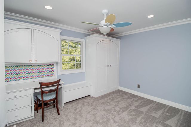 1025 Crestwood Heights, Paris, KY 40361