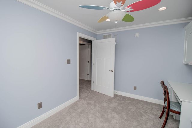 1025 Crestwood Heights, Paris, KY 40361